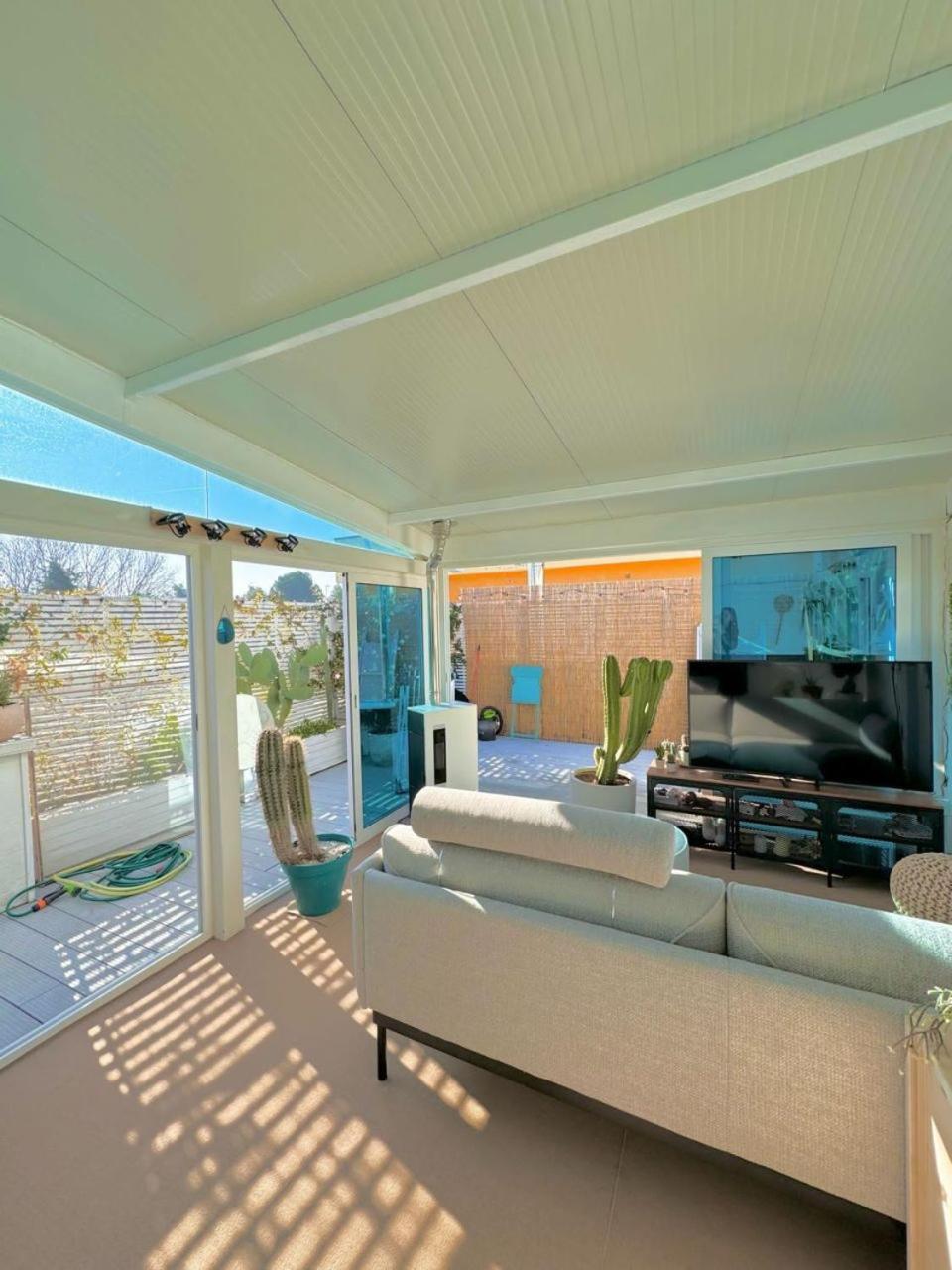 Rooftop-Marinacentro-Unique-Beach-Fun-Smart-Loveapt-Train-Park 리미니 외부 사진
