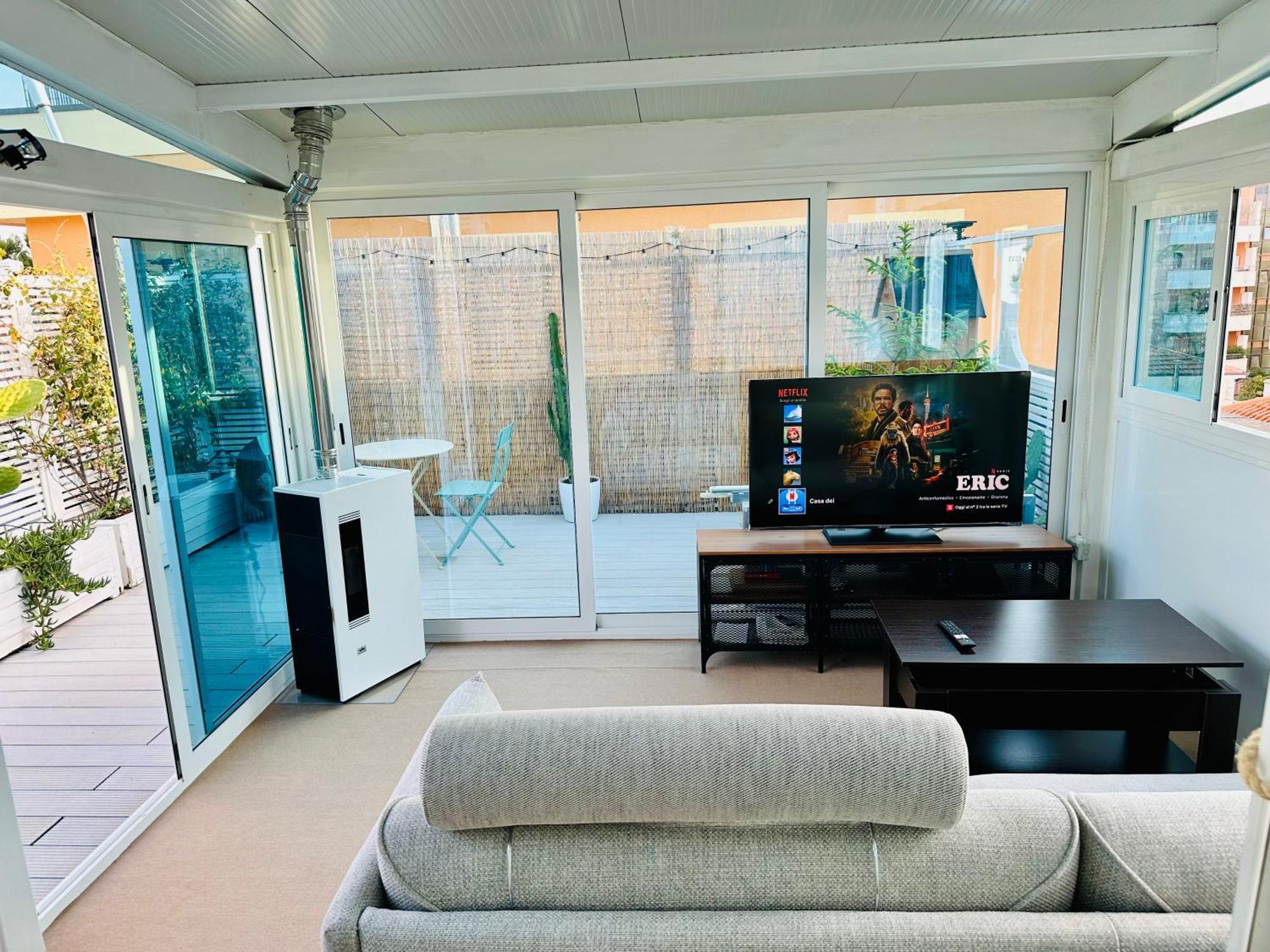 Rooftop-Marinacentro-Unique-Beach-Fun-Smart-Loveapt-Train-Park 리미니 외부 사진